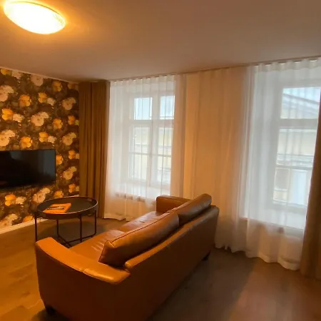 Roofs Of The Old タリン