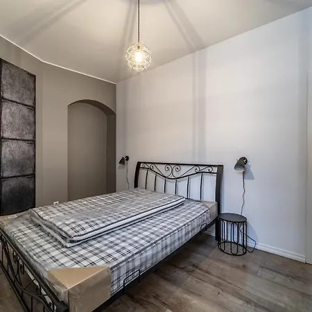 Roofs Of The Old * 塔林