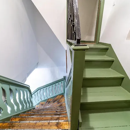 Roofs Of The Old * تالين